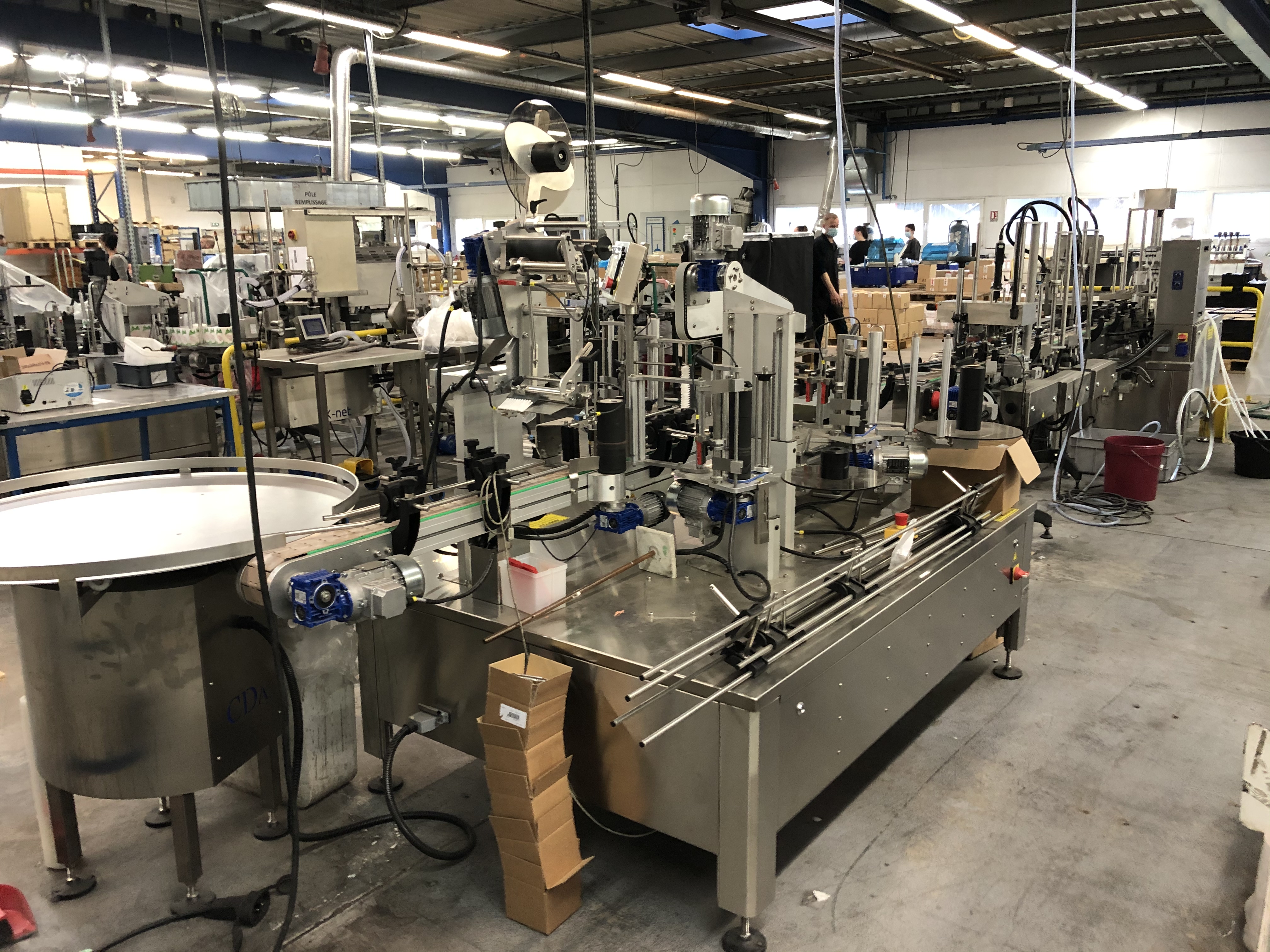 Nouvelle chaîne de remplissage CDA pour tous types de produits liquides ou solides en poudres